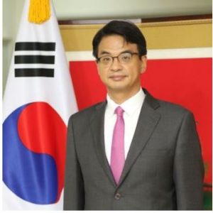 Ambassador of Korea to Pakistan Suh Sangpyo