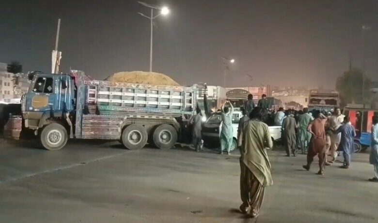 Karachi residents protest prolonged water and power outages