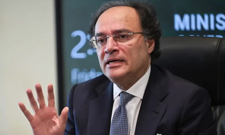 Climate Change and Population Growth Threaten Pakistan’s Dream of $3 Trillion Economy, Warns Finance Minister