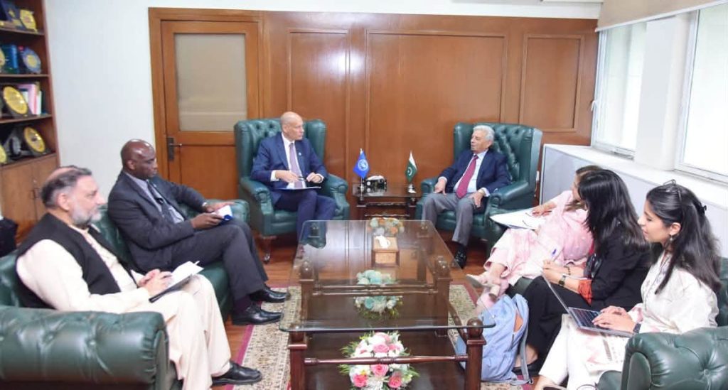 FAO Reaffirms Partnership with Pakistan to Boost Climate-Resilient Agriculture, Food Security and Livestock Development 1 FAO Reaffirms Partnership with Pakistan to Boost Climate-Resilient Agriculture, Food Security and Livestock Development